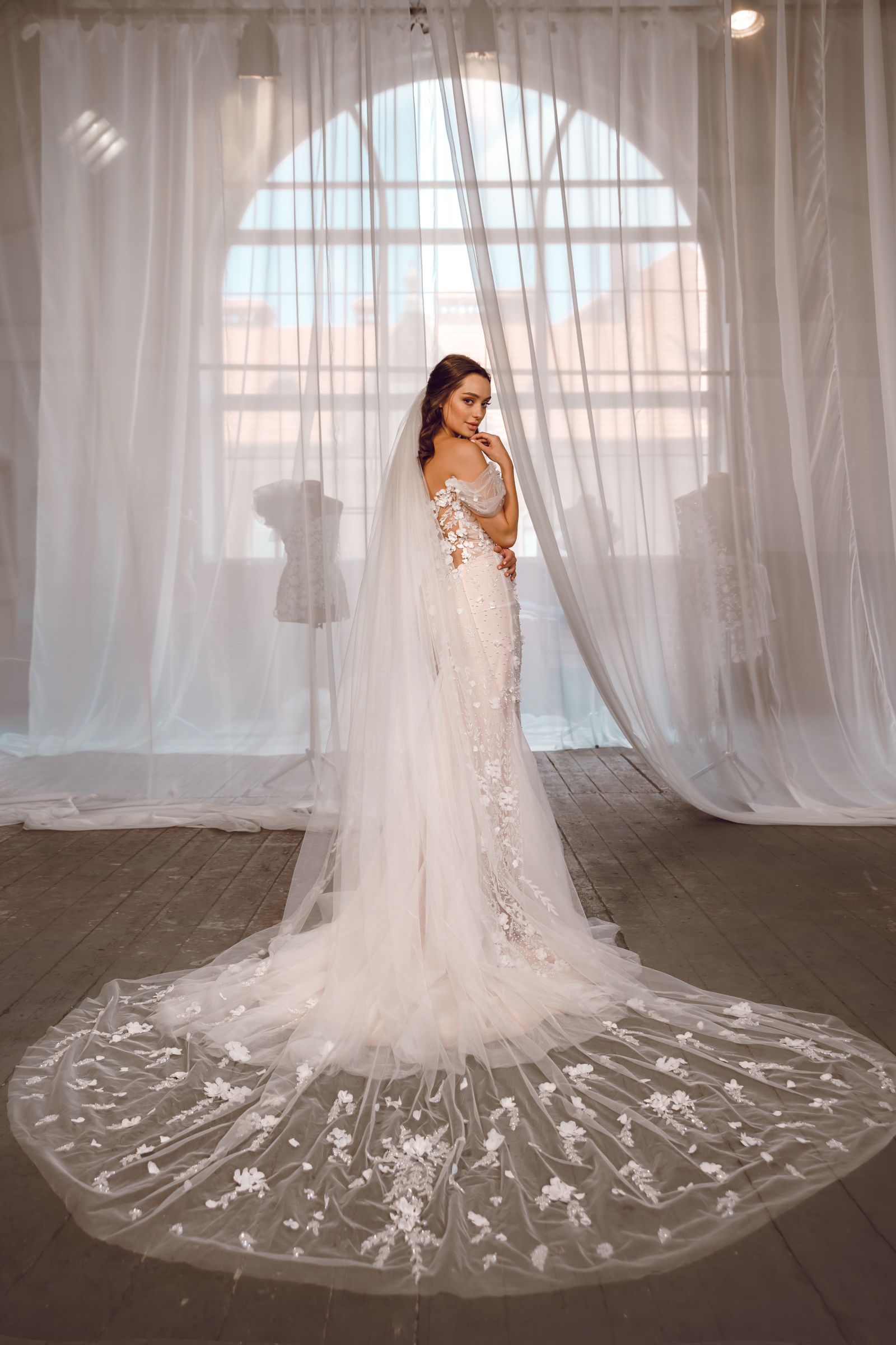 Agata wedding dress, back view