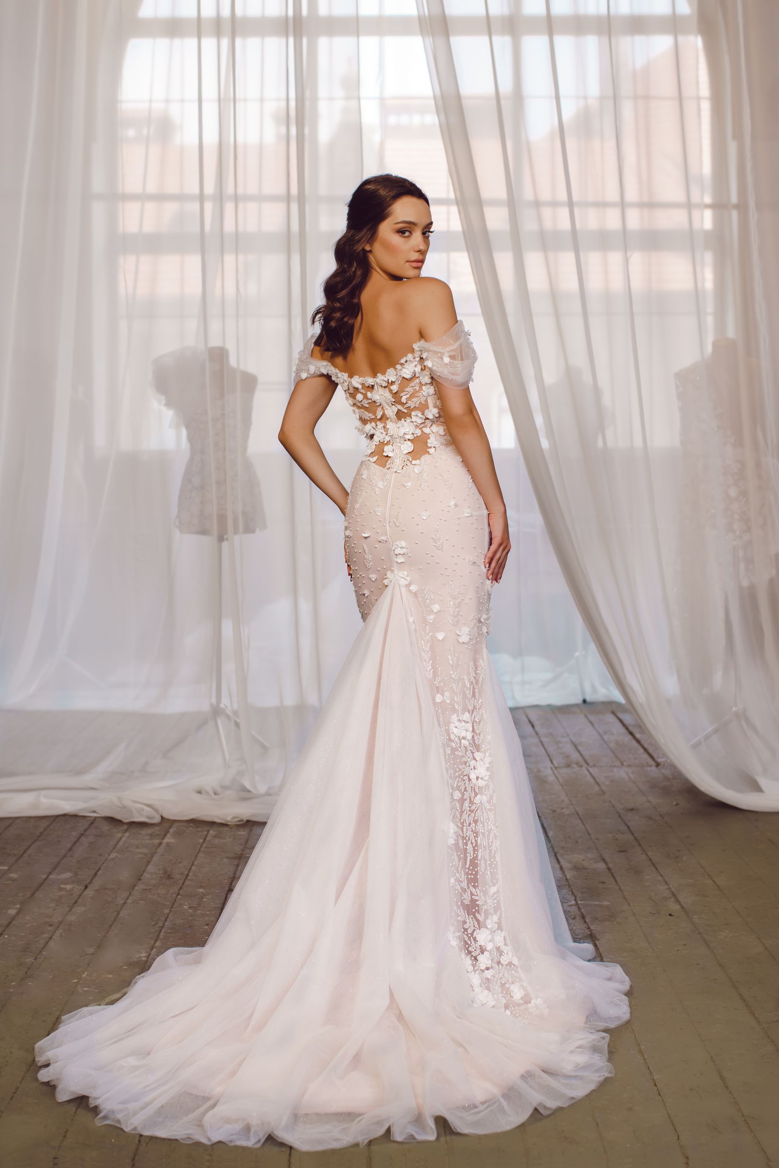 Agata wedding dress, back view