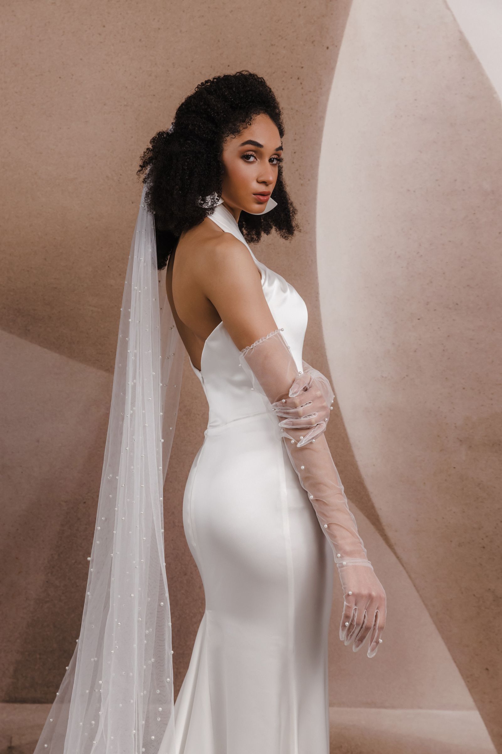 Amanda wedding dress, side view