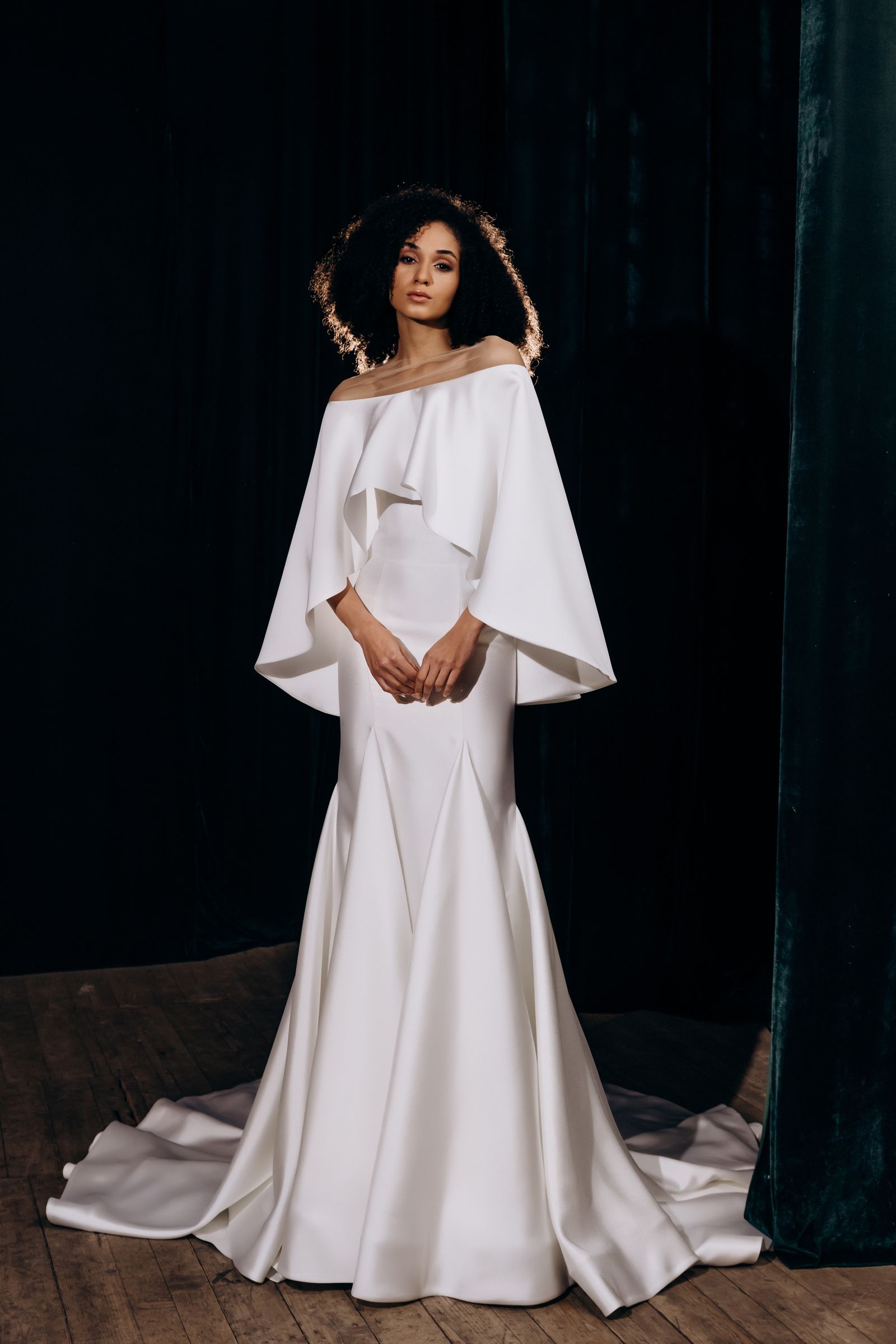 Arya wedding dress, detail view