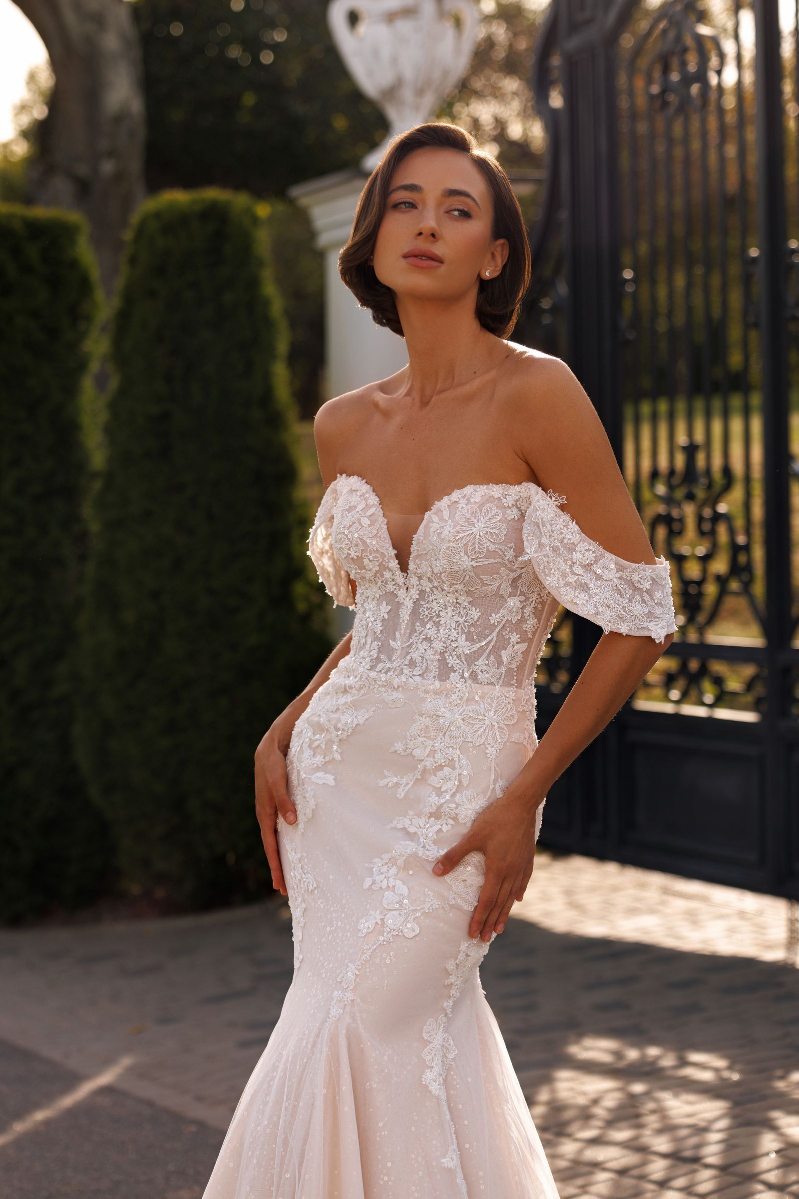 Fernanda — mermaid wedding dress, front view