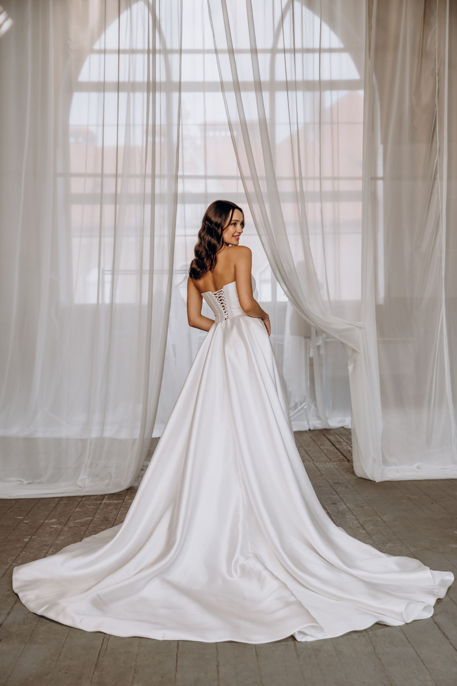 Paula wedding dress, back view